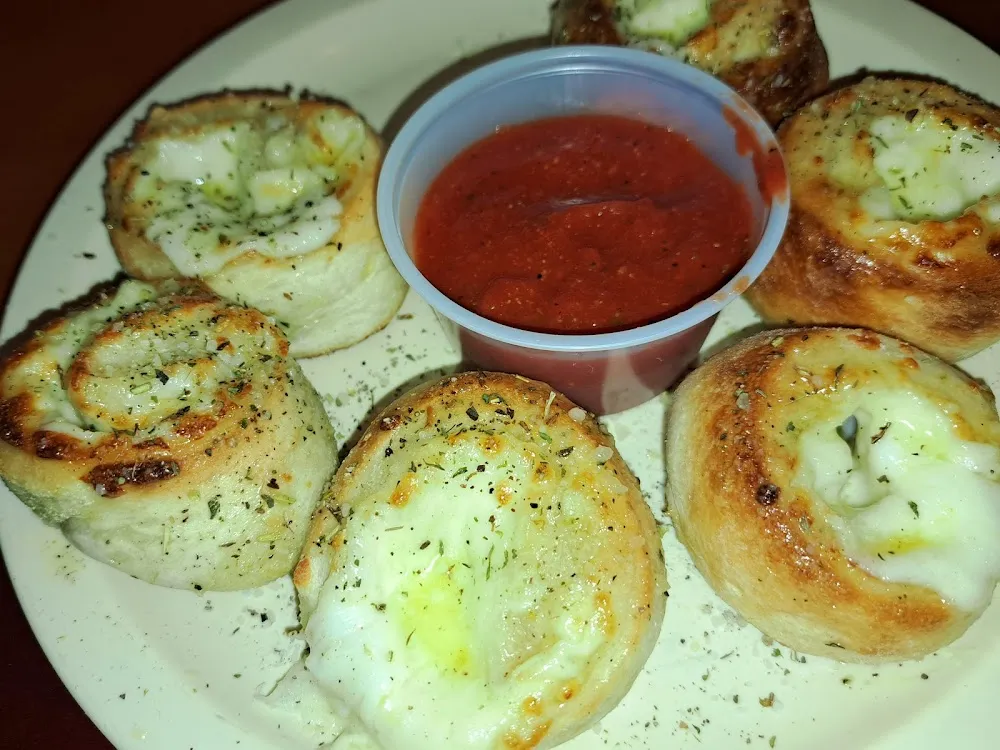 Garlic Cheese Knots